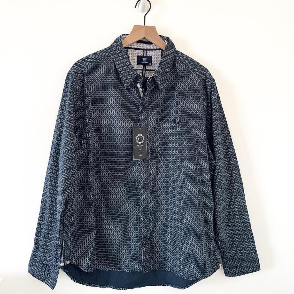 NWT Level Ten Blue Patterned Button Down Shirt